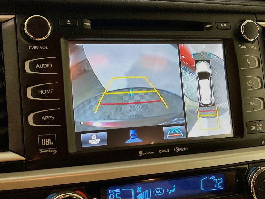 Certified 2017 Toyota Highlander Limited Platinum AWD/4WD image 12