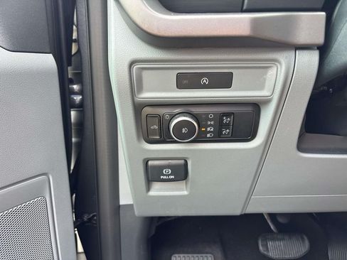Used 2025 Ford F150 XLT w/ Equipment Group 301A Standard AWD/4WD image 17