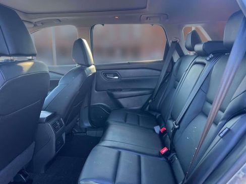 Used 2023 Nissan Rogue SV w/ SV Premium B Package AWD/4WD image 12