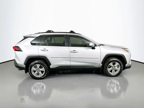 Used 2025 Toyota RAV4 XLE image 4