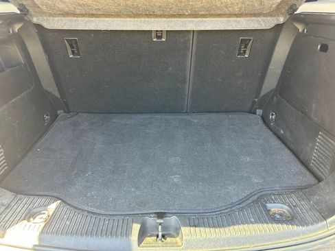 Used 2019 Chevrolet Trax LT w/ Sun & Sound Package FWD image 10