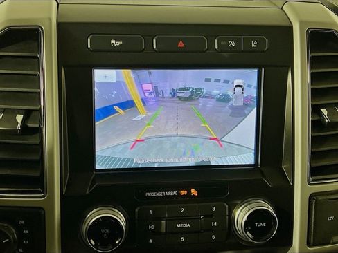 Used 2020 Ford F150 Lariat w/ Equipment Group 502A Luxury image 14