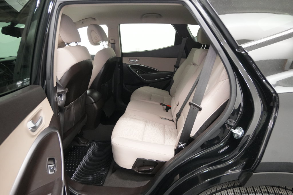 Used 2017 Hyundai Santa Fe Sport AWD/4WD image 17
