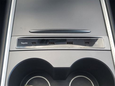 Used 2021 Tesla Model Y Long Range image 28