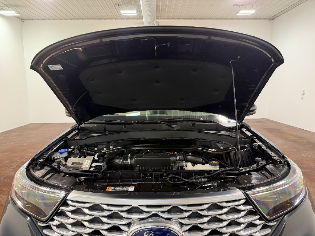 Used 2023 Ford Explorer Platinum w/ Technology Package AWD/4WD image 89