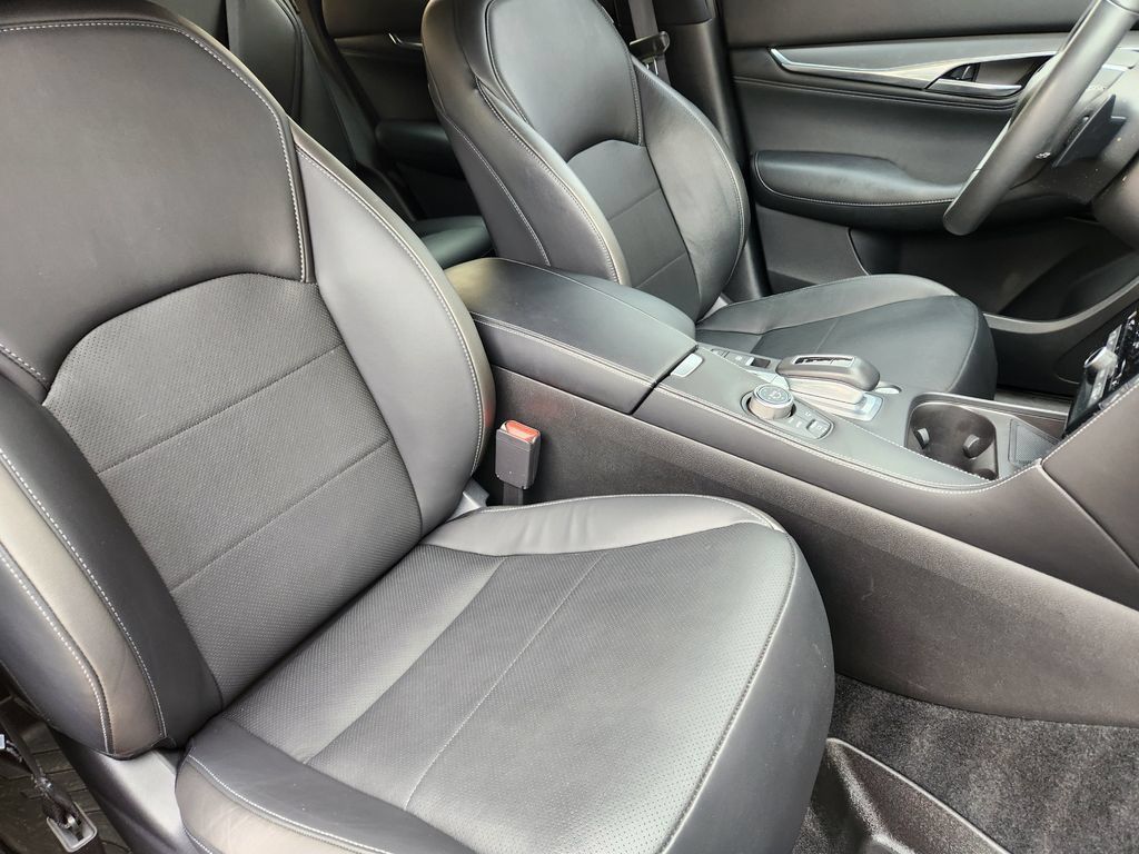 Used 2025 INFINITI QX55 Essential AWD/4WD image 14