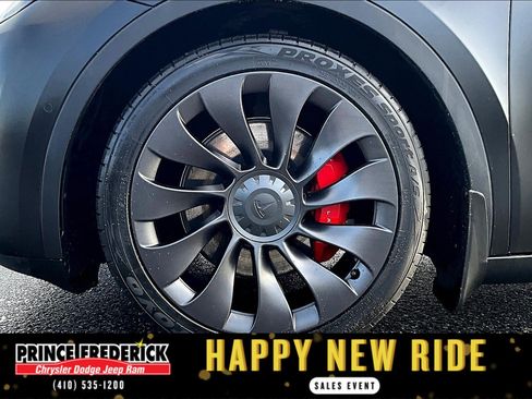 Used 2021 Tesla Model Y Performance image 8