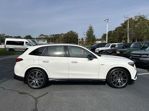 Used 2025 Mercedes-Benz GLC 43 AMG 4MATIC image 2