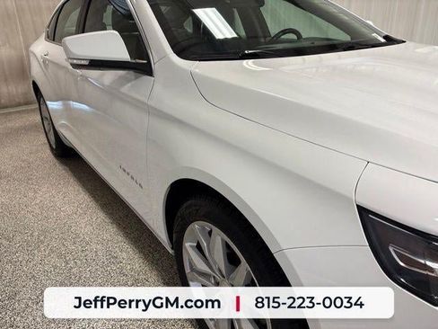 Used 2018 Chevrolet Impala LT FWD image 8