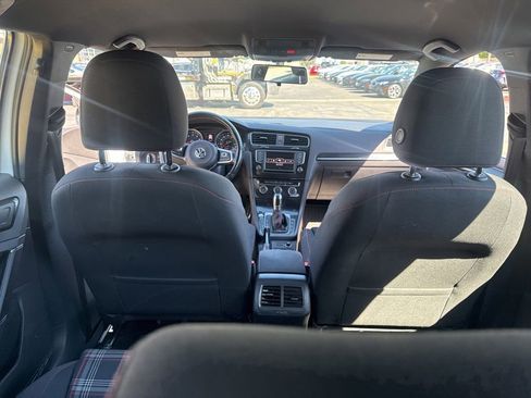 Used 2017 Volkswagen GTI Sport image 21