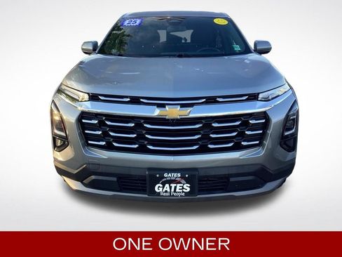 Used 2025 Chevrolet Equinox LT AWD/4WD image 2