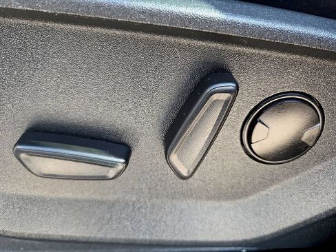 Used 2025 Ford Expedition Tremor AWD/4WD image 17
