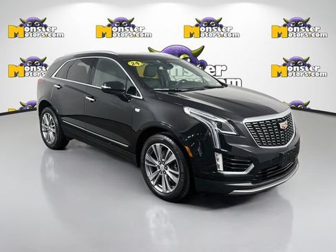 Used 2024 Cadillac XT5 Premium Luxury AWD/4WD image 3