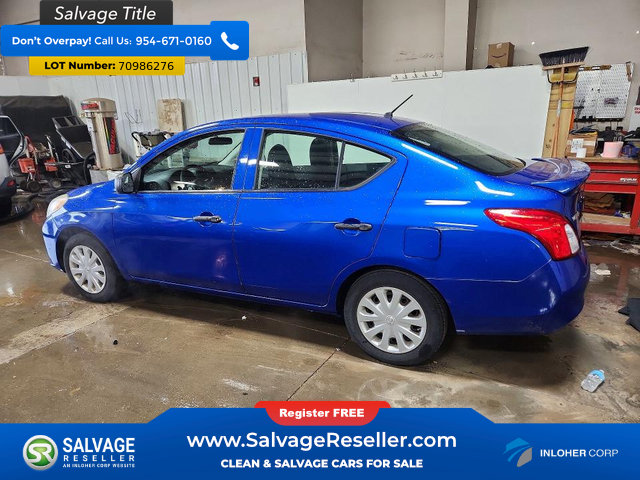 Used 2014 Nissan Versa S Plus FWD image 3