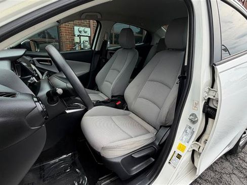 Used 2019 Toyota Yaris L FWD image 27