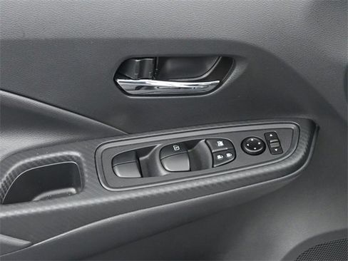 Used 2025 Nissan Versa SV w/ Trunk Package image 12