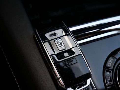 Used 2022 Rolls-Royce Ghost AWD/4WD image 31