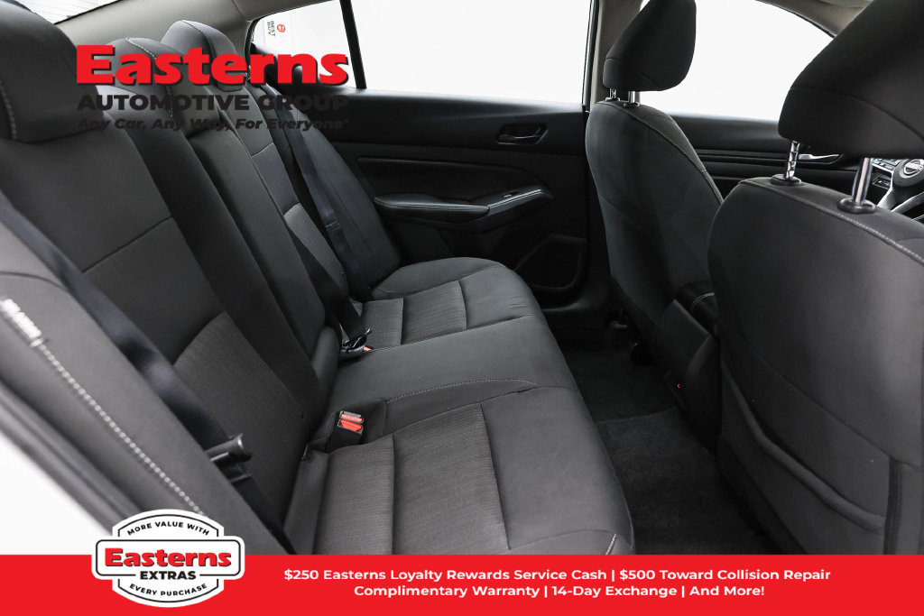 Used 2024 Nissan Altima 2.0 SR FWD image 22