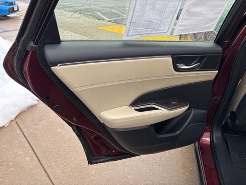 Used 2020 Honda Clarity Base image 10