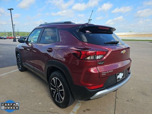 Used 2025 Chevrolet TrailBlazer LT AWD/4WD image 6