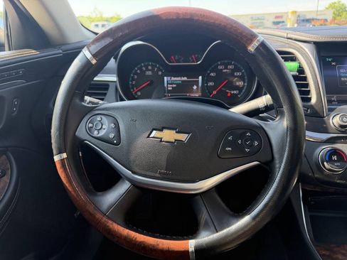 Used 2014 Chevrolet Impala LTZ FWD image 20