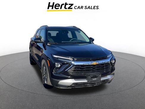 Used 2025 Chevrolet TrailBlazer LT image 1