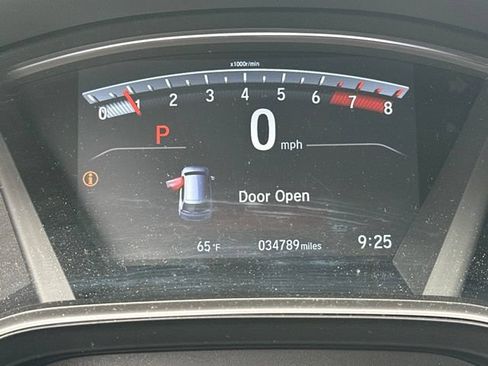 Used 2019 Honda CR-V Touring image 10