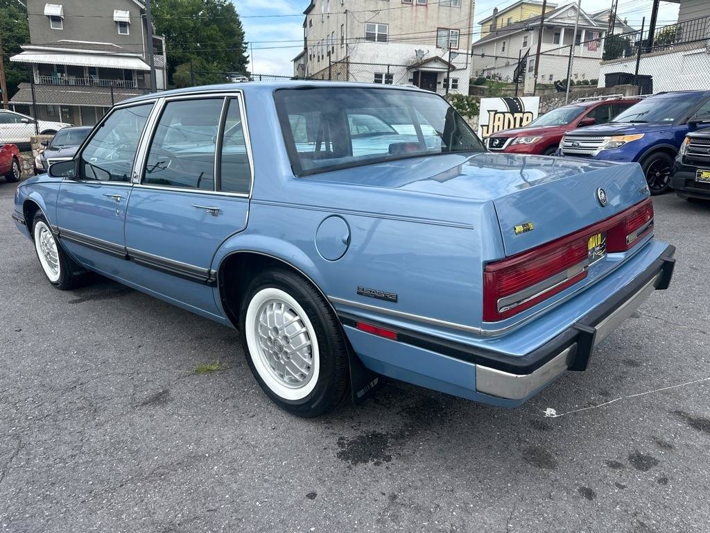 Used 1991 Buick Le Sabre Limited FWD image 4