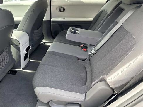 Used 2025 Hyundai Ioniq 5 SE RWD image 13