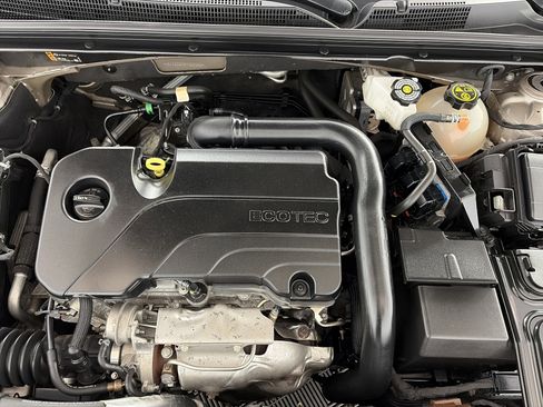 Used 2023 Chevrolet Malibu LT FWD image 16