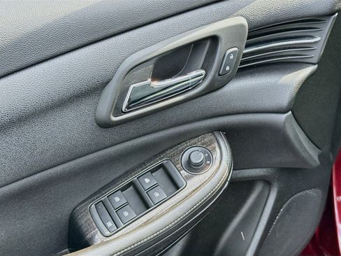Used 2016 Chevrolet Malibu LT w/ Power Convenience Package FWD image 10