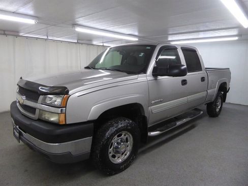 Used 2004 Chevrolet Silverado 2500 LS image 3