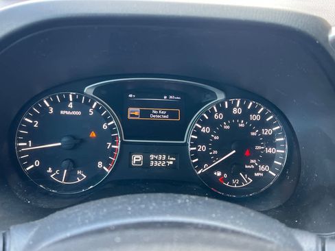 Used 2015 Nissan Pathfinder S image 27