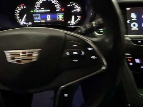 Used 2019 Cadillac XT5 Premium Luxury image 17