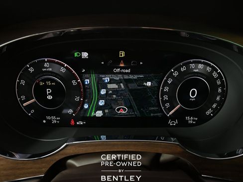 Used 2024 Bentley Bentayga Extended Wheelbase image 25