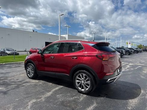 Used 2023 Buick Encore GX Essence w/ Experience Buick Package FWD image 4