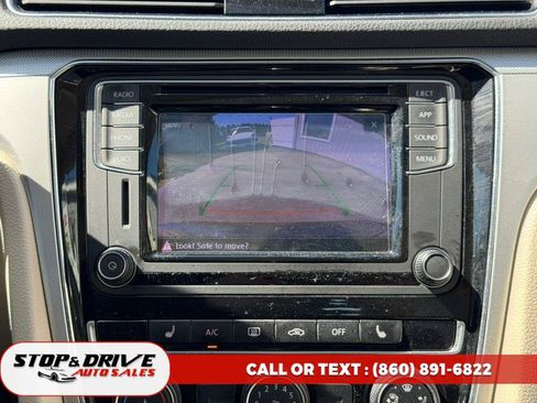 Used 2019 Volkswagen Passat 2.0T Wolfsburg w/ Wheels & Sunroof Package FWD image 12