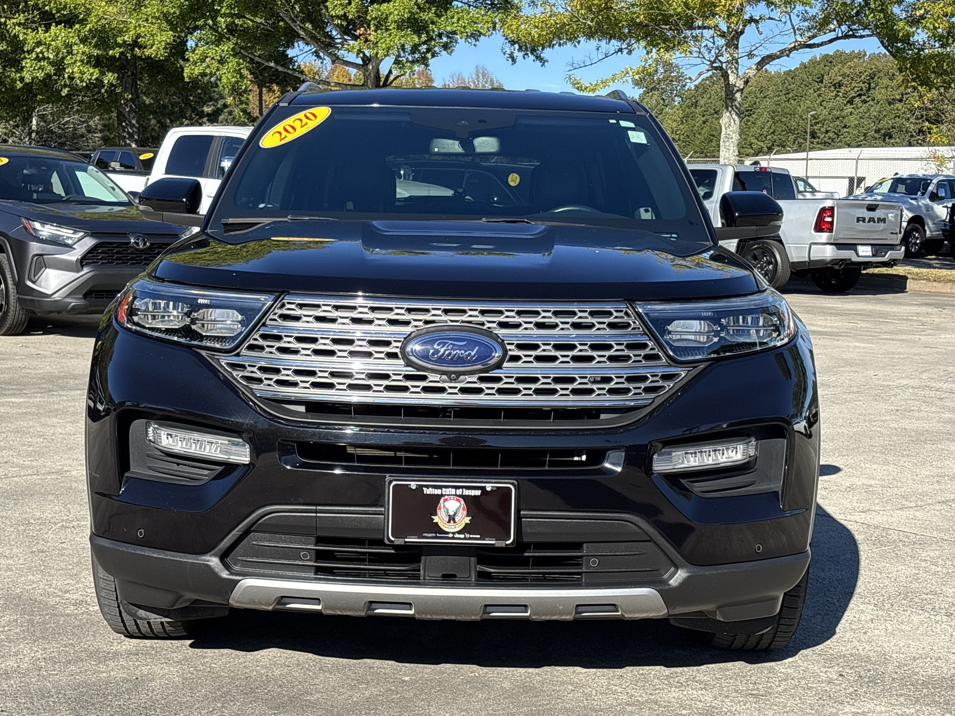 Used 2020 Ford Explorer Limited RWD image 2