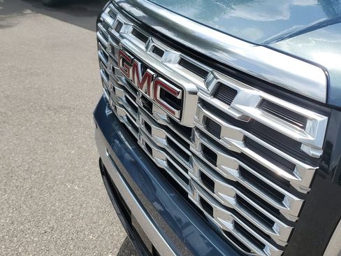 Certified 2026 GMC Terrain Denali AWD/4WD image 9