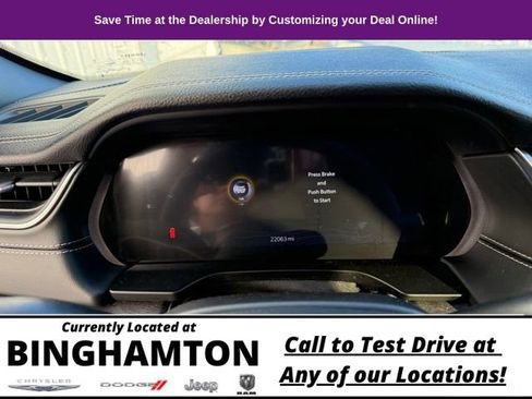 Used 2023 Jeep Grand Cherokee Limited image 14