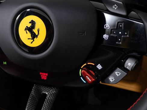 Used 2025 Ferrari 296 GTS RWD image 39