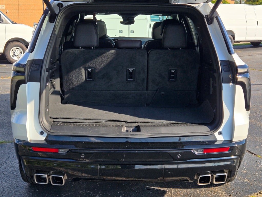 Certified 2024 Chevrolet Traverse RS AWD/4WD image 15
