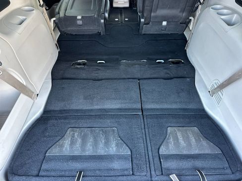 Used 2023 Chrysler Pacifica Limited image 15