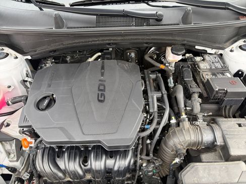 Used 2025 Kia Sportage LX image 31