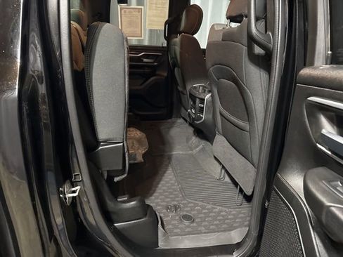 Used 2023 RAM 1500 Big Horn AWD/4WD image 30