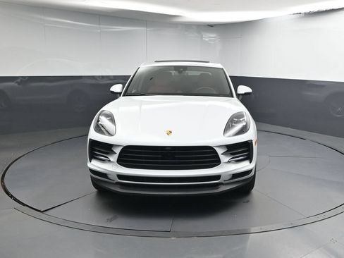 Used 2020 Porsche Macan AWD/4WD image 26