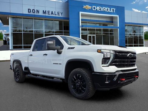 New 2026 Chevrolet Silverado 2500 LT w/ Trail Boss Package AWD/4WD image 1