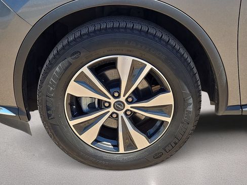 Used 2023 Nissan Murano SV FWD image 8
