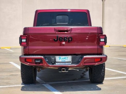 Used 2021 Jeep Gladiator Overland AWD/4WD image 6