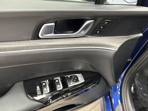 Used 2025 Kia K5 EX image 28